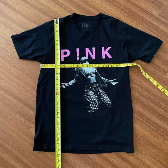 Pink Trustfall Tour Graphic Tee - Size M - Picture 2 of 8